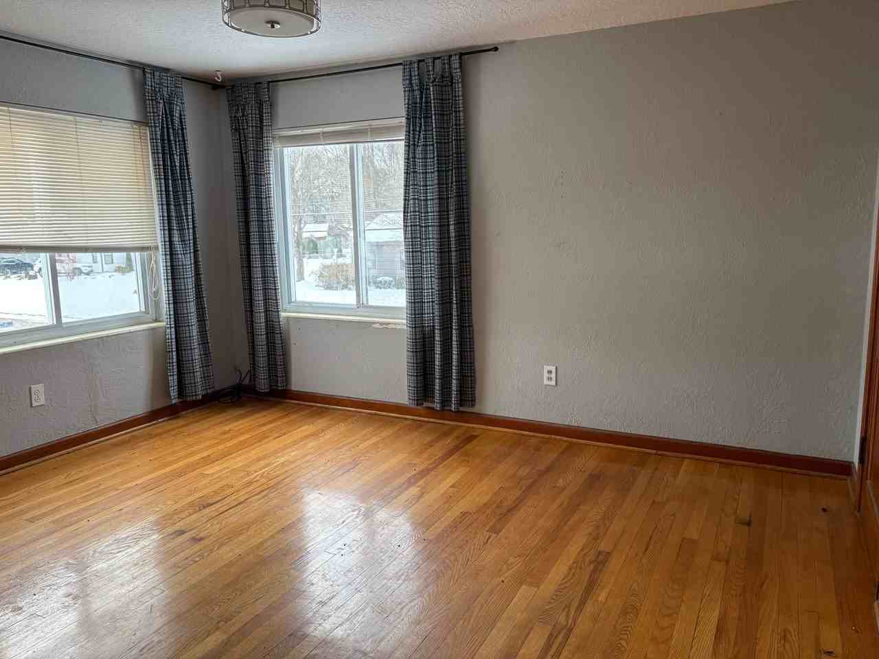 5308 2nd Ave - Photo 4 of 5