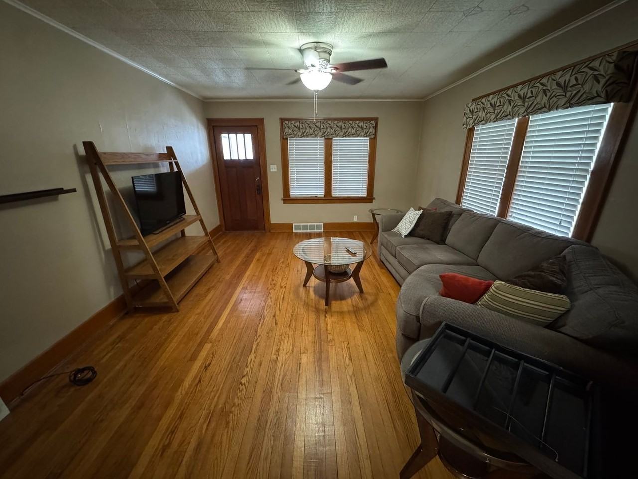 714 N 22nd St - Photo 4 of 14