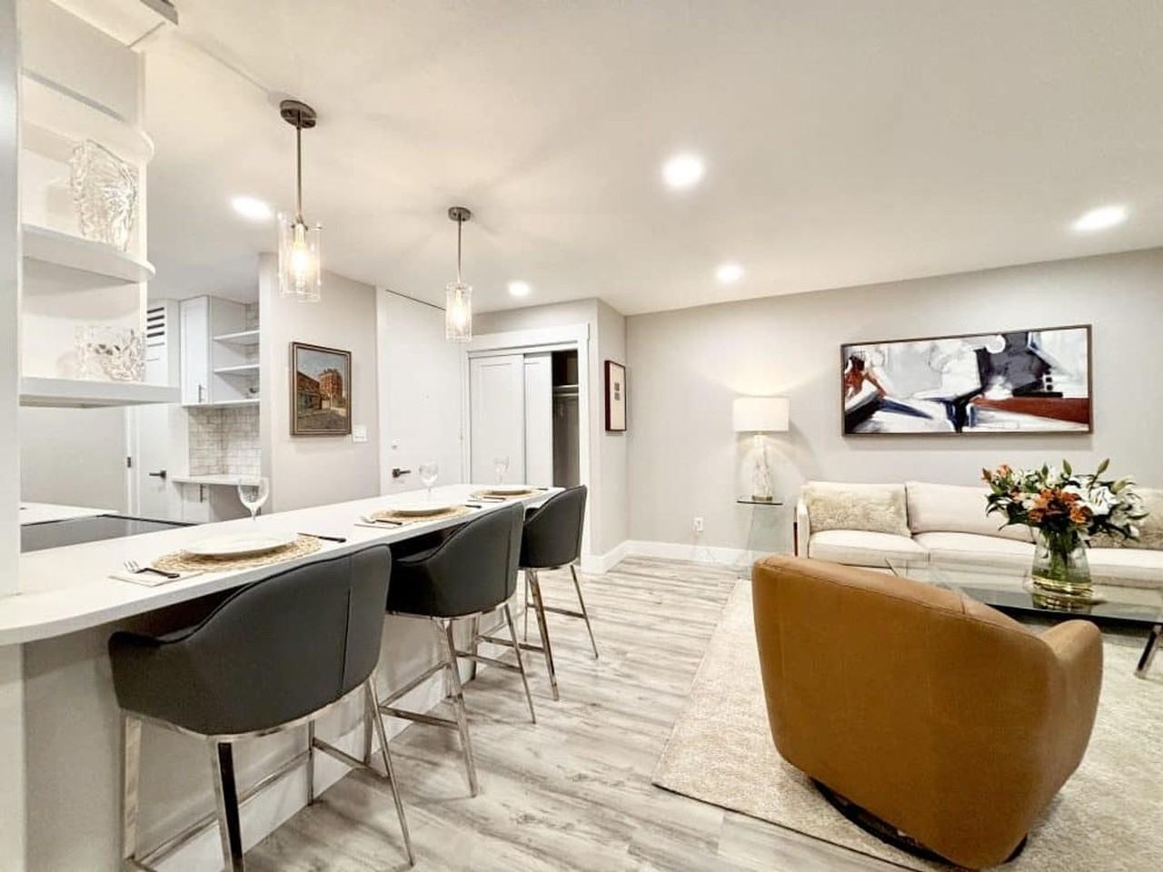 1700 17th St - Photo 4 of 13