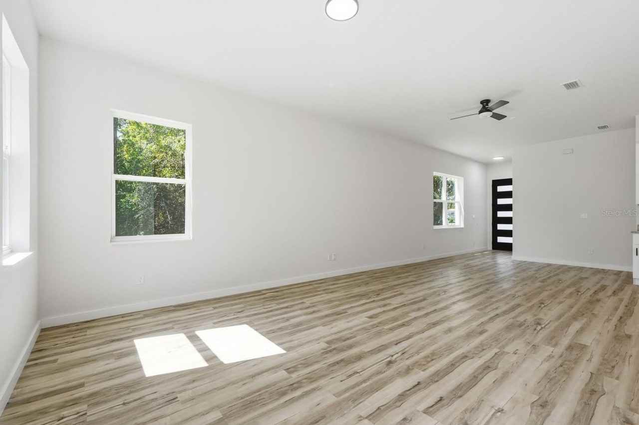 1 Fanshawe Ln ##B - Photo 4 of 17