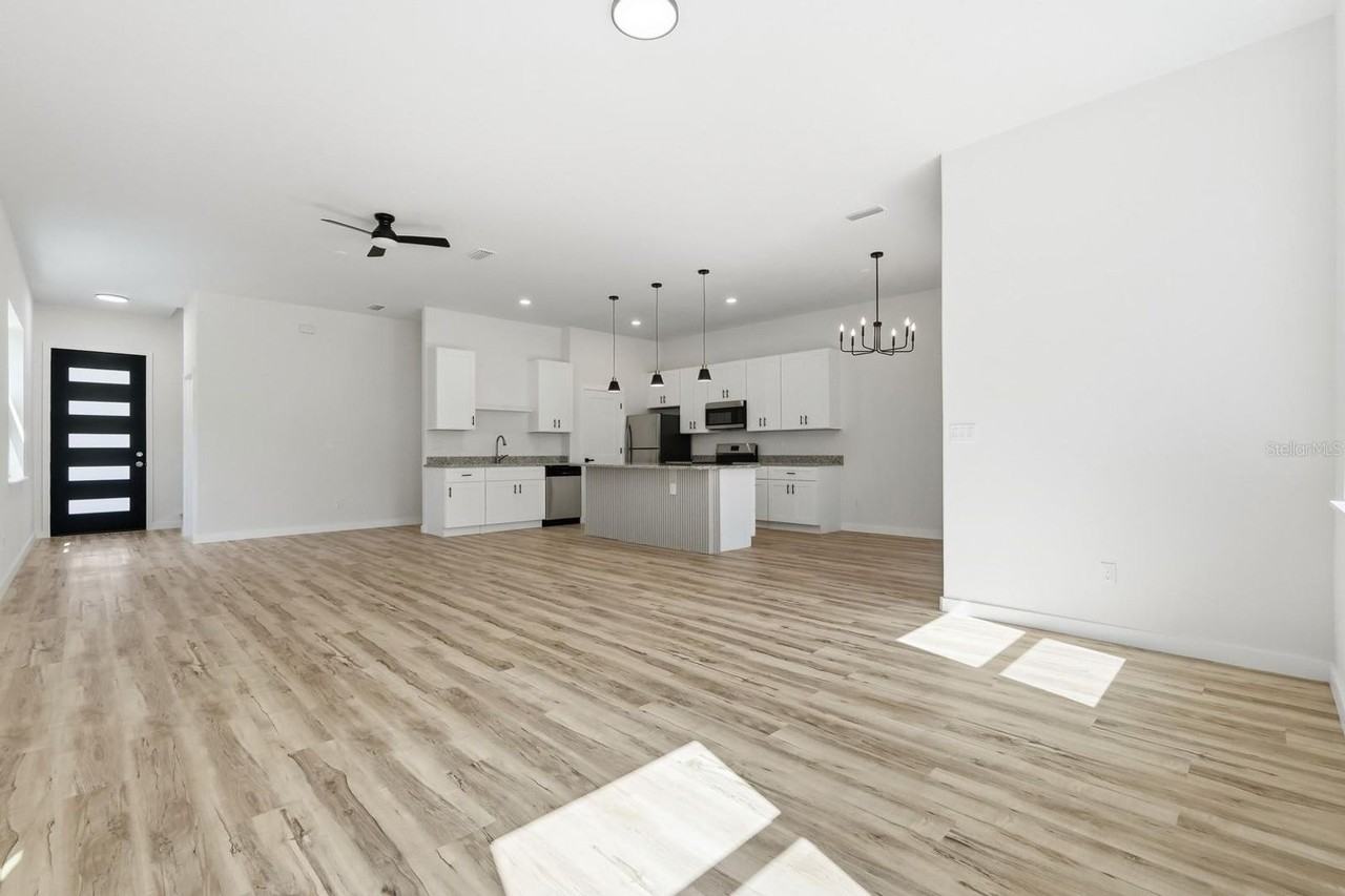 1 Fanshawe Ln ##B - Photo 5 of 17