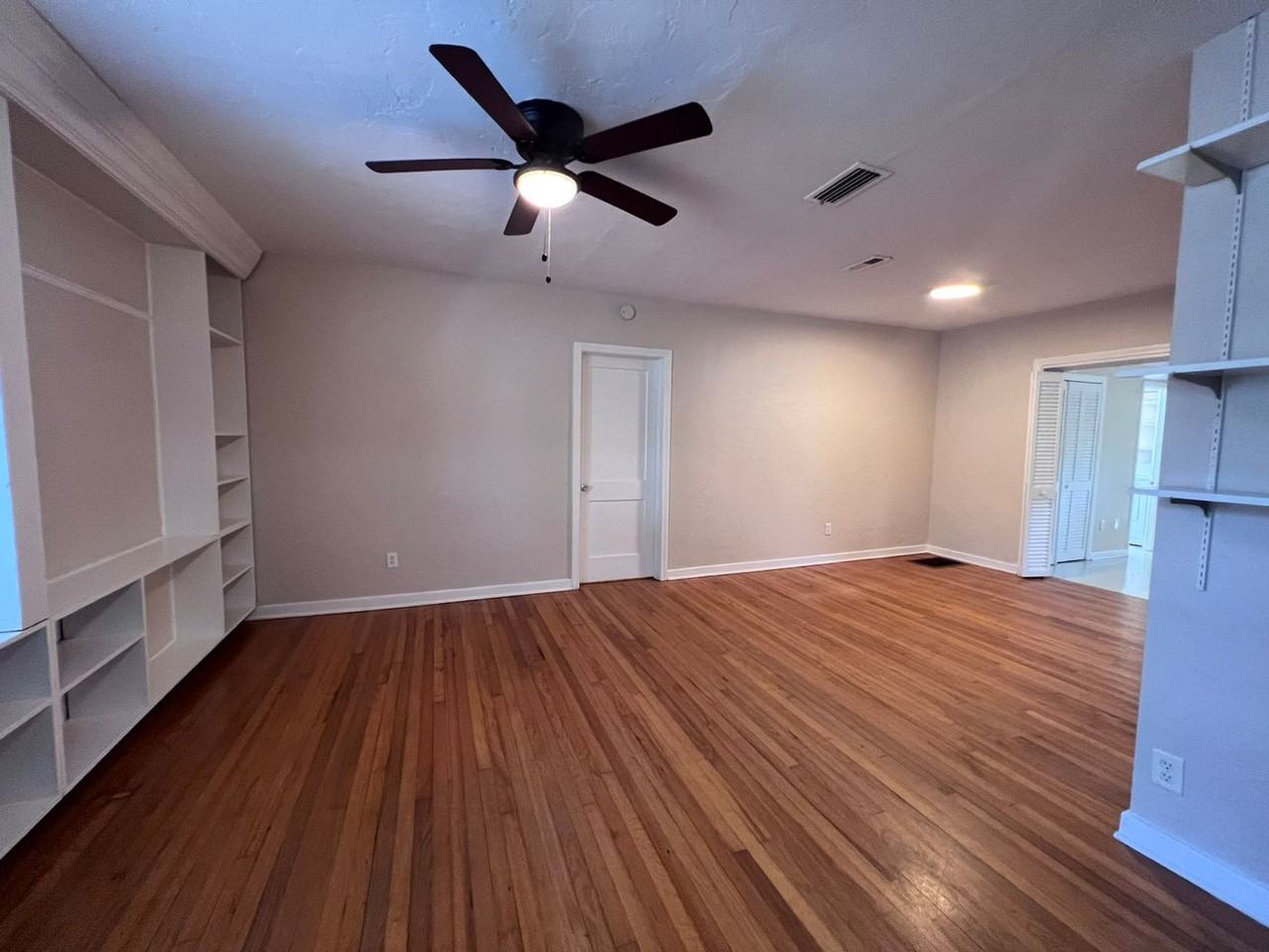 1113 Nw 4th Ave - Photo 5 of 33