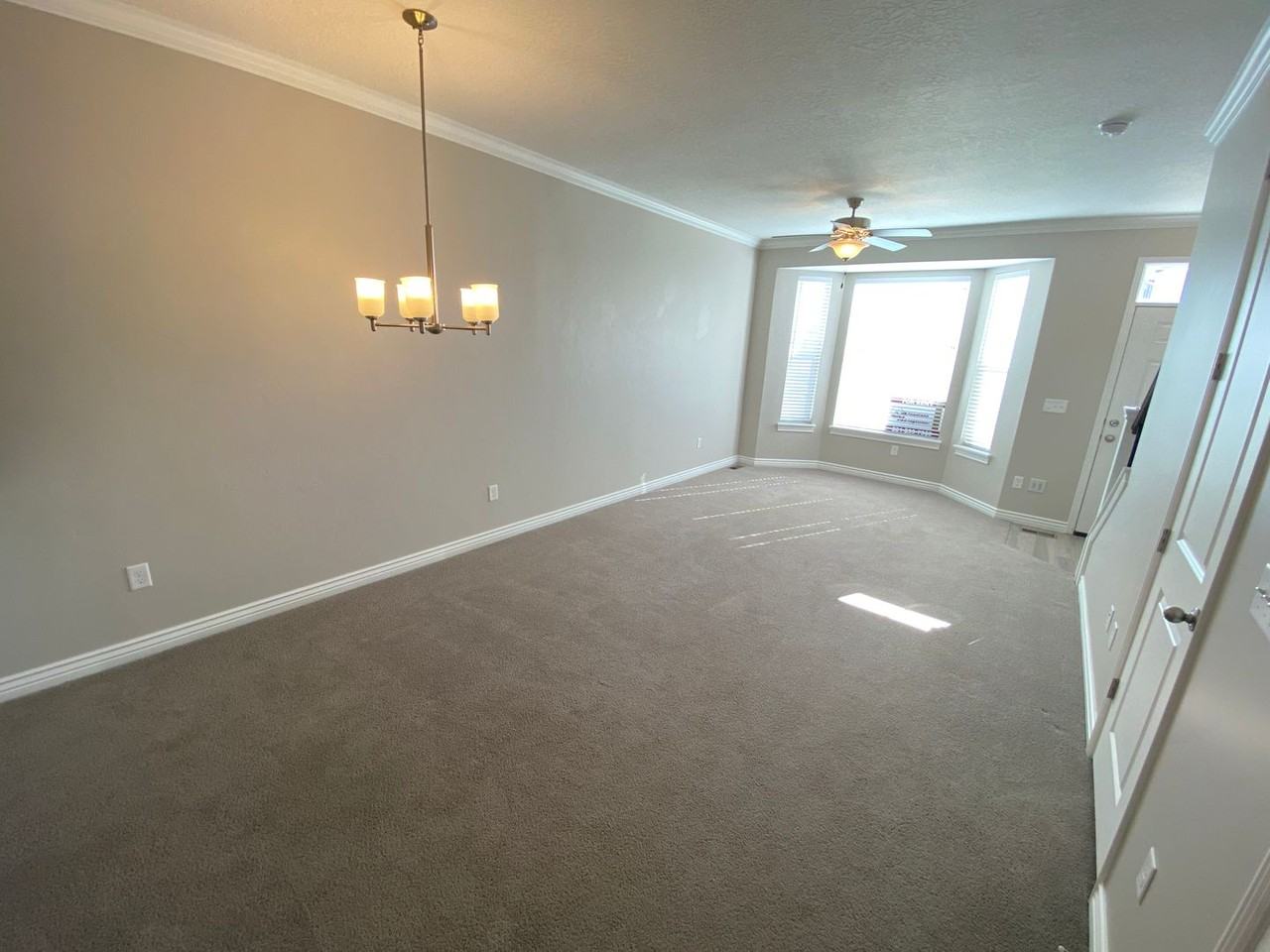 738 N 150 E - Photo 2 of 11