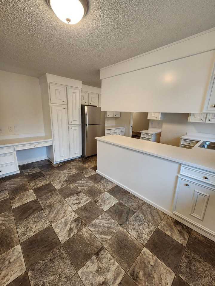 14214 25th Ave E - Photo 5 of 12