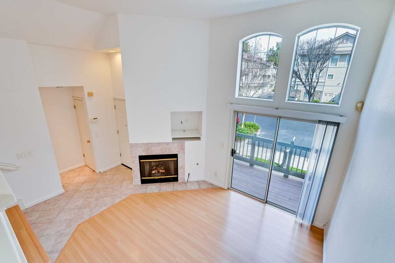 1904 Beaufort Ter - Photo 5 of 31