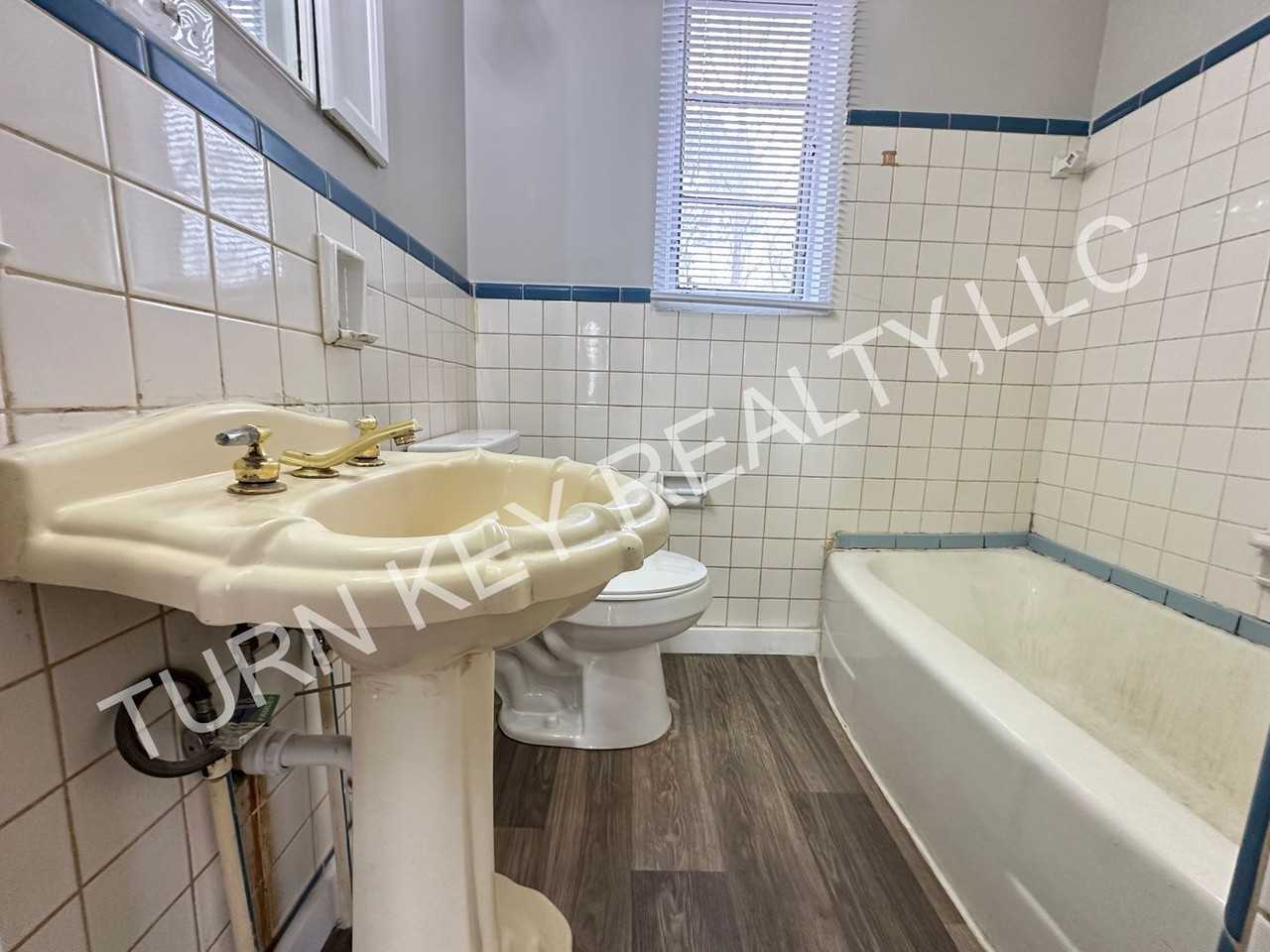 600 Robison Dr - Photo 5 of 10