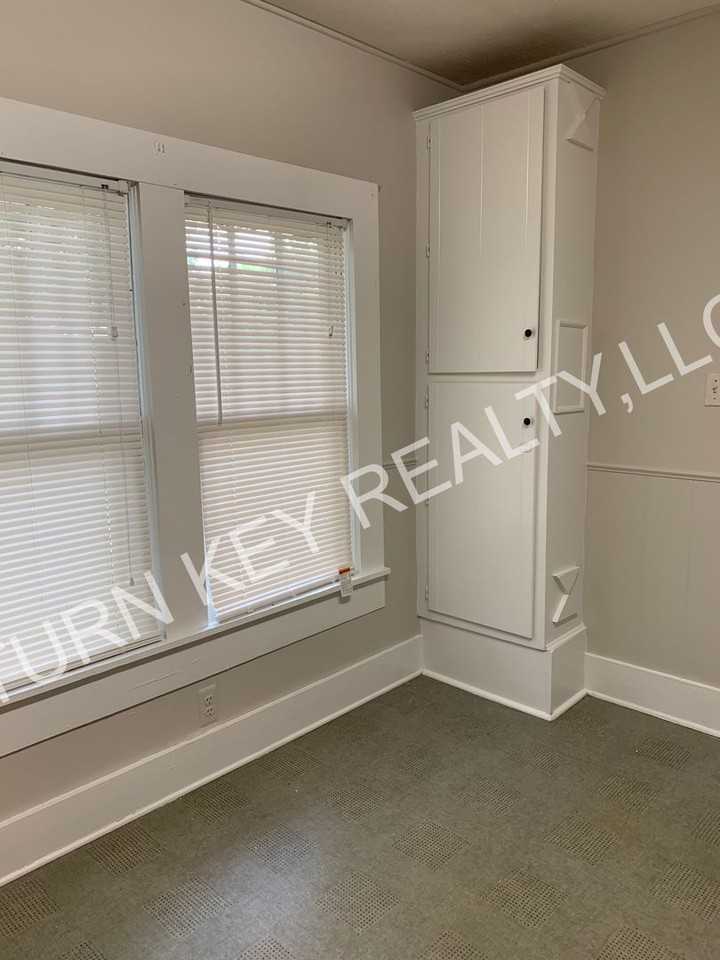 1826 2nd Ave N #B - Photo 5 of 11