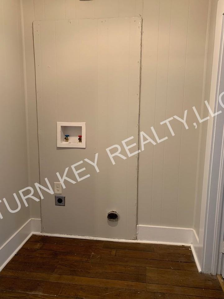 1826 2nd Ave N #B - Photo 7 of 11