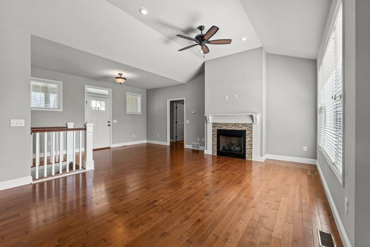 2972 Pine Hill Spur - Photo 5 of 26