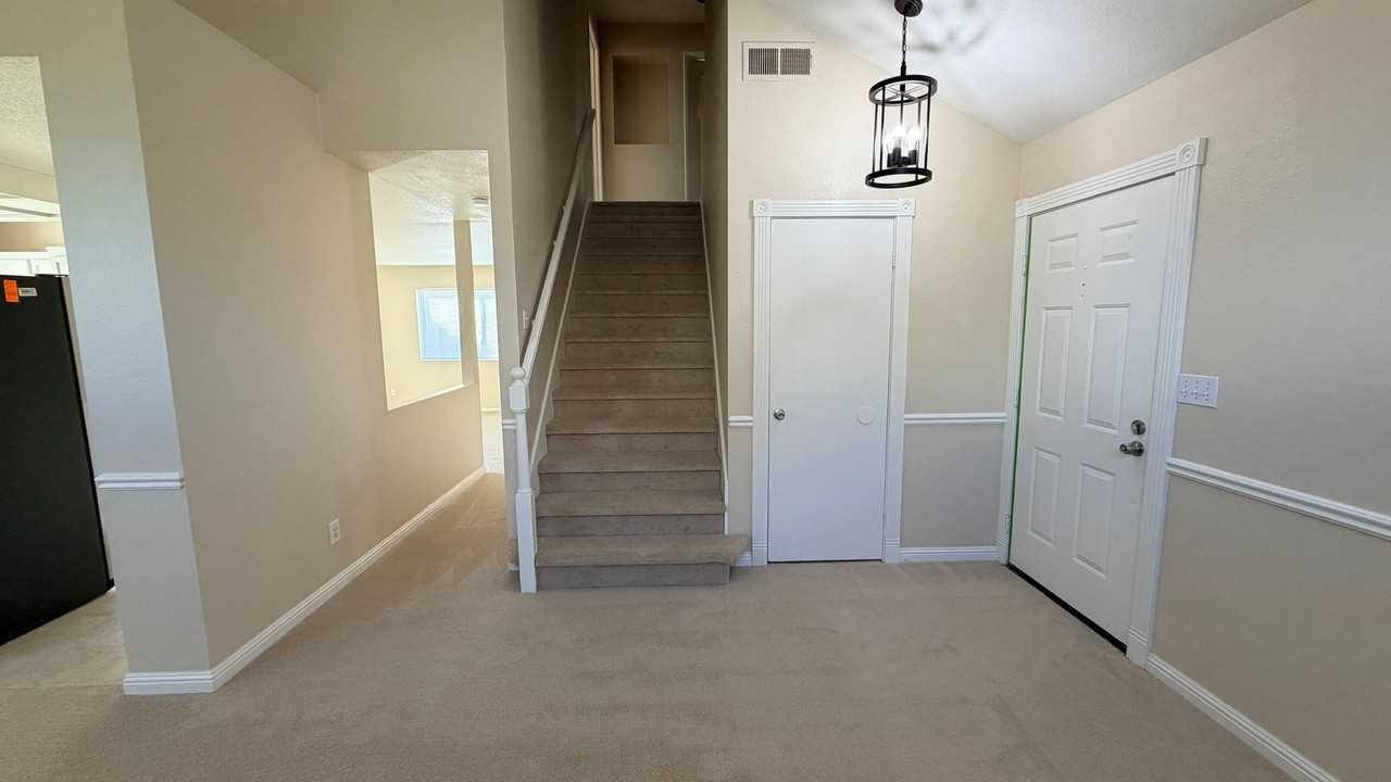 5100 Kegan Ln - Photo 4 of 25