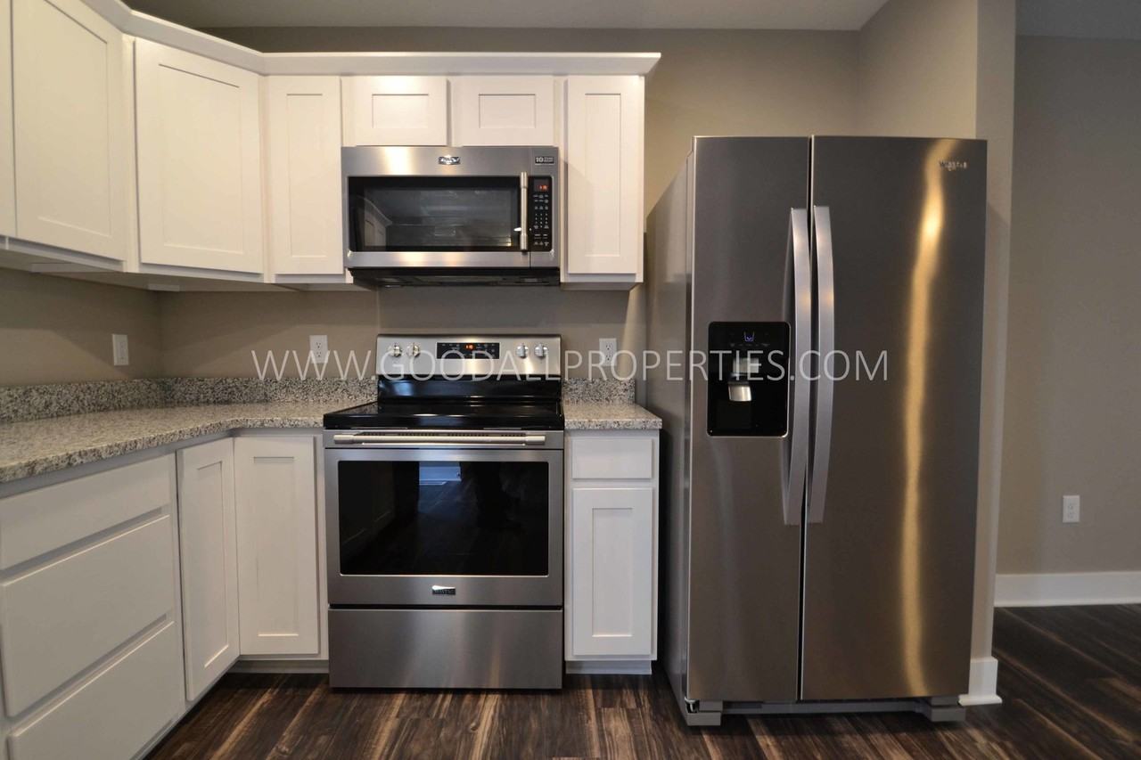 4307 153rd Pl - Photo 4 of 15