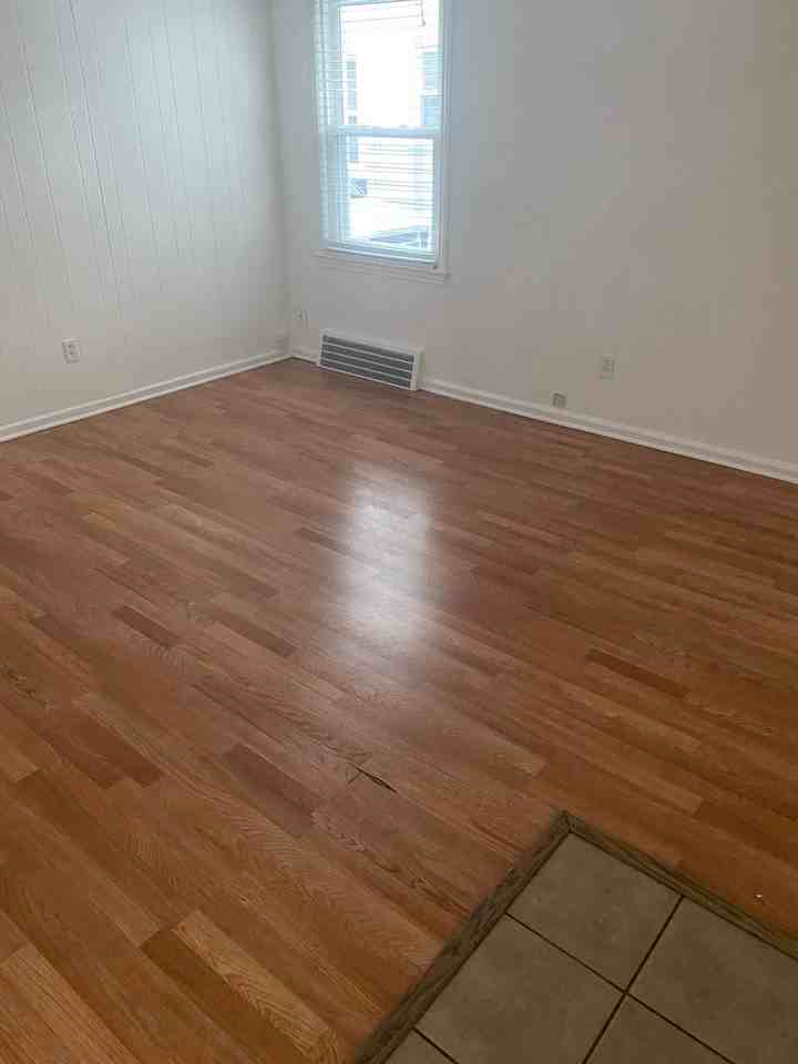 11335 Columbia - Photo 3 of 7