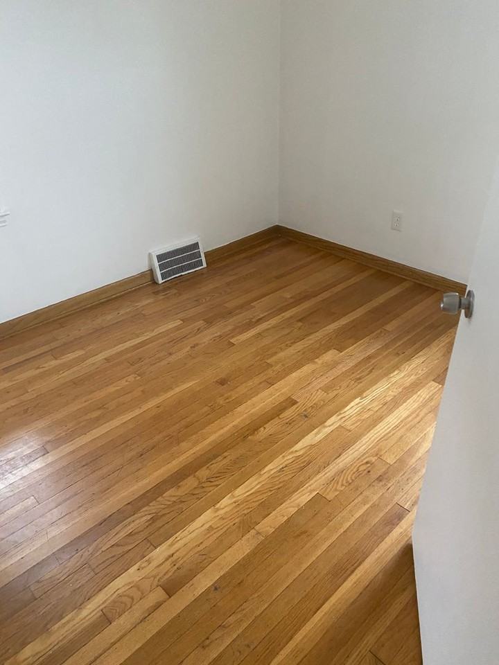 11335 Columbia - Photo 6 of 7