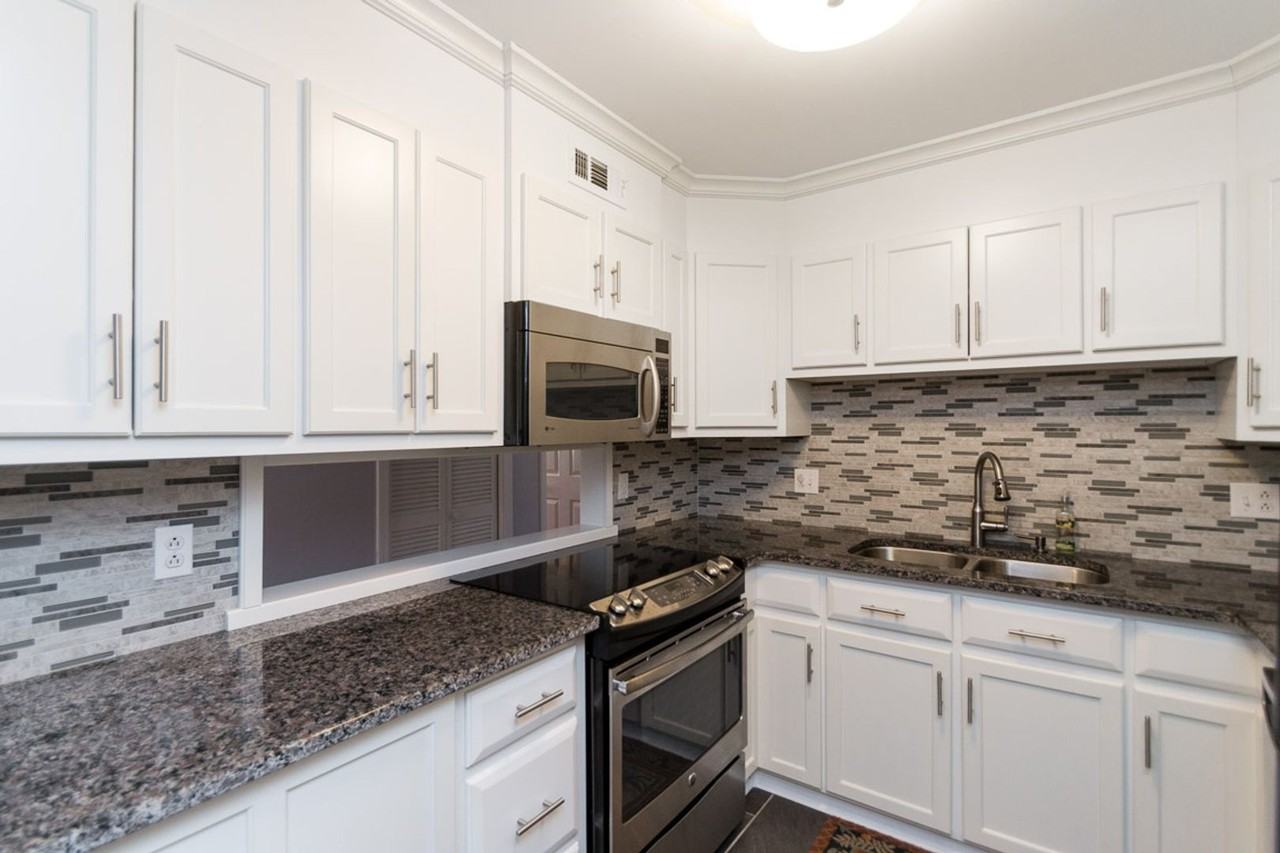 140 Lake Concord Rd Ne #B4 - Photo 6 of 23
