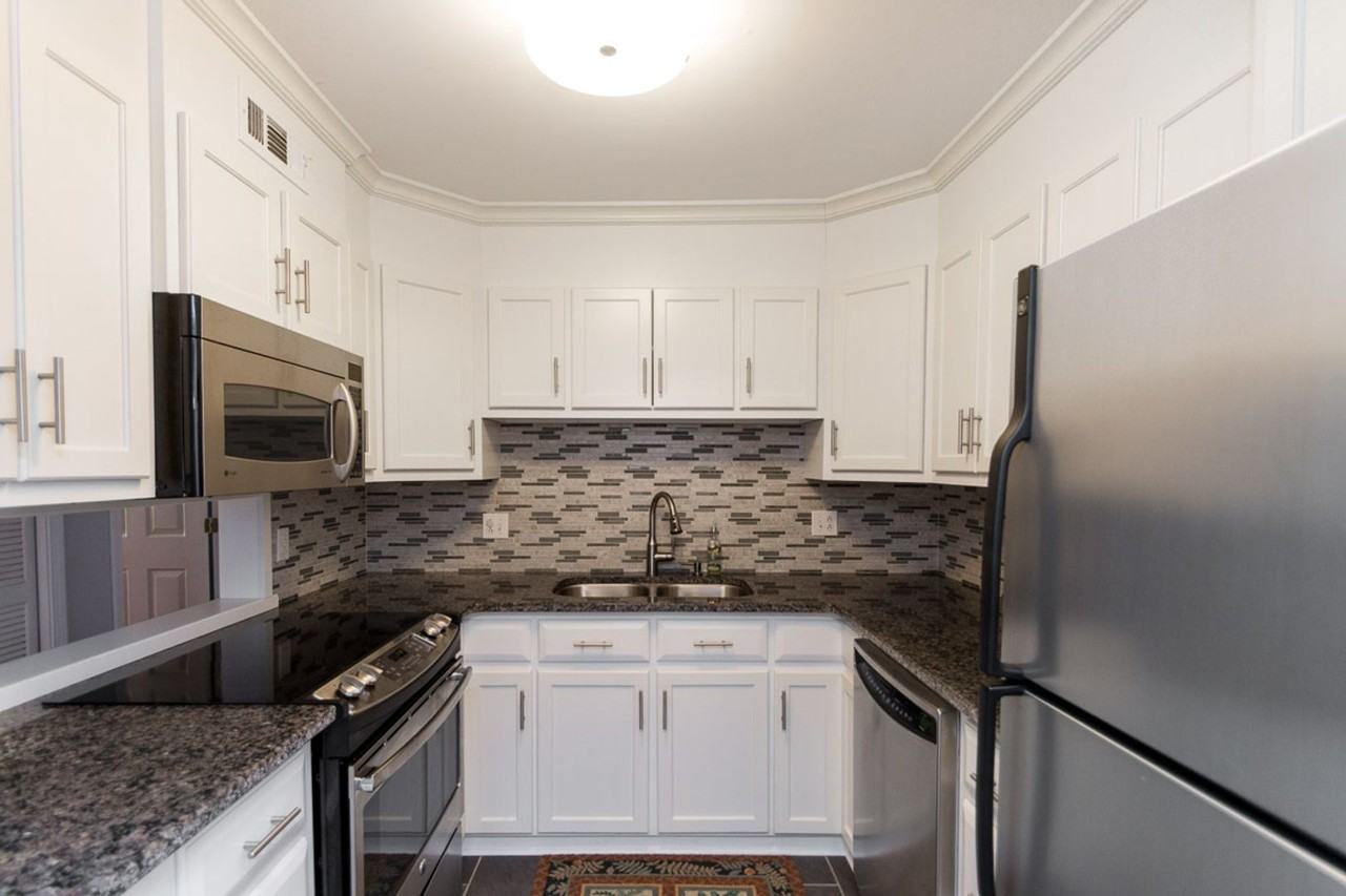 140 Lake Concord Rd Ne #B4 - Photo 7 of 23