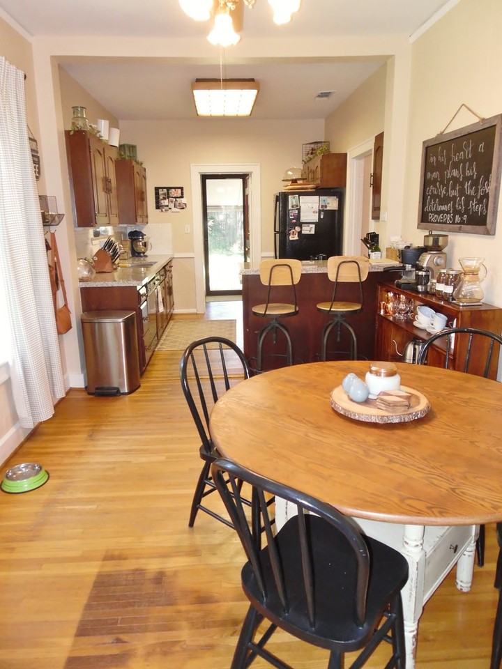 2222 Irwin St - Photo 7 of 17