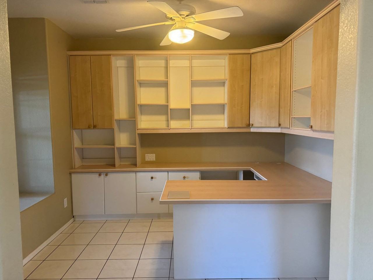 731 N Tiago Ct - Photo 5 of 20