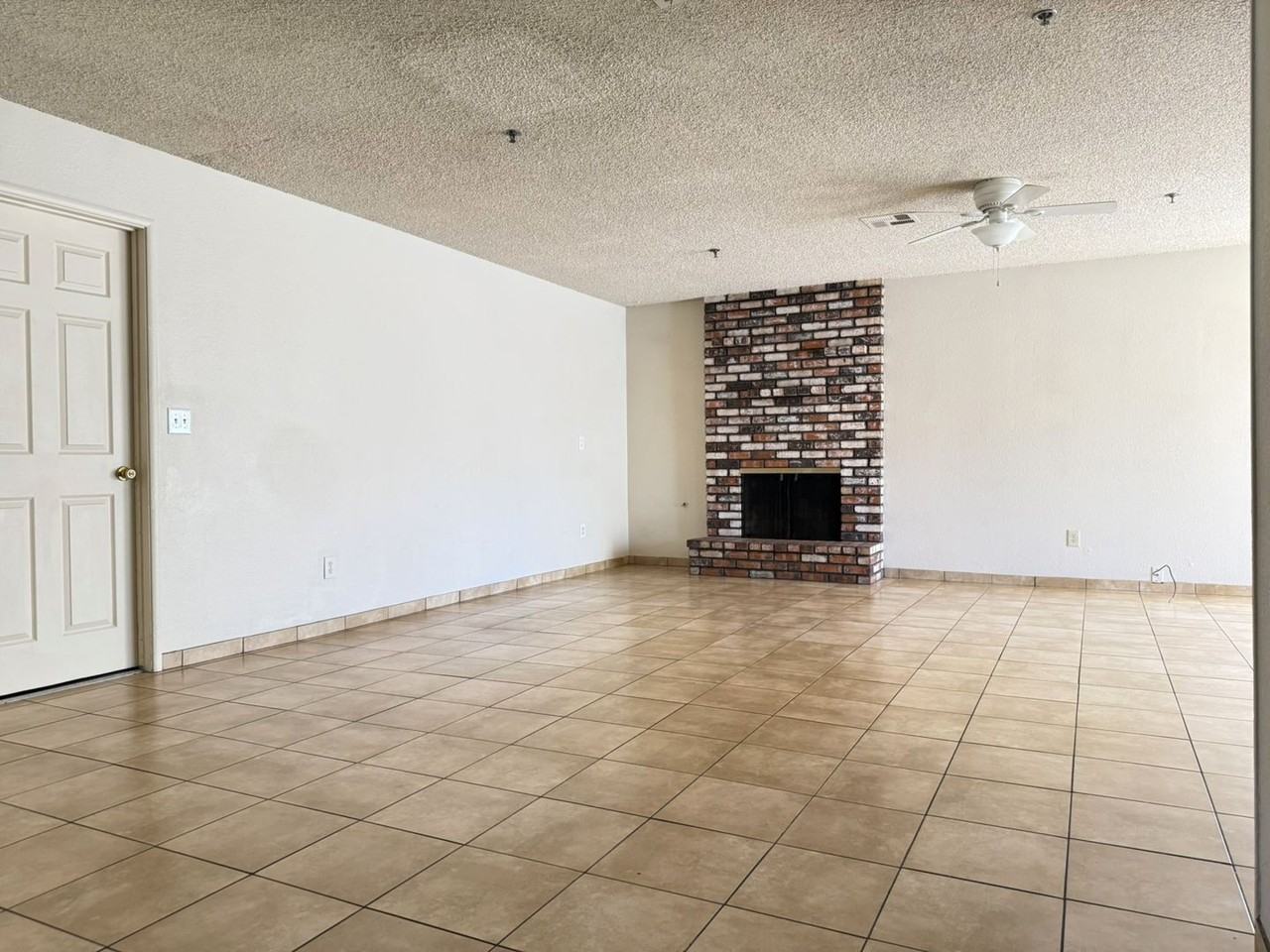 3567 San Jose Ave - Photo 4 of 28