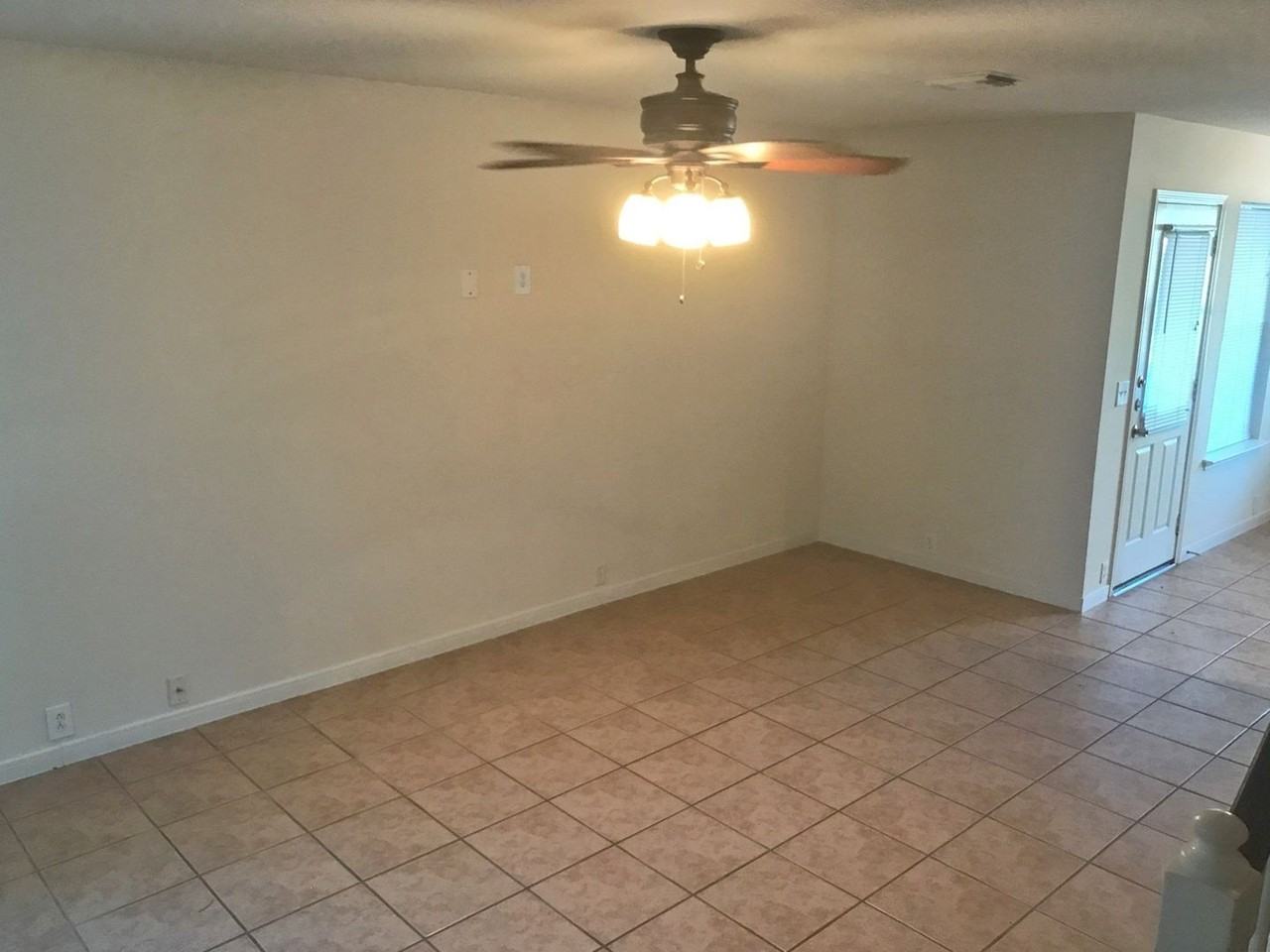 17406 Hoover Gardens Dr - Photo 7 of 20