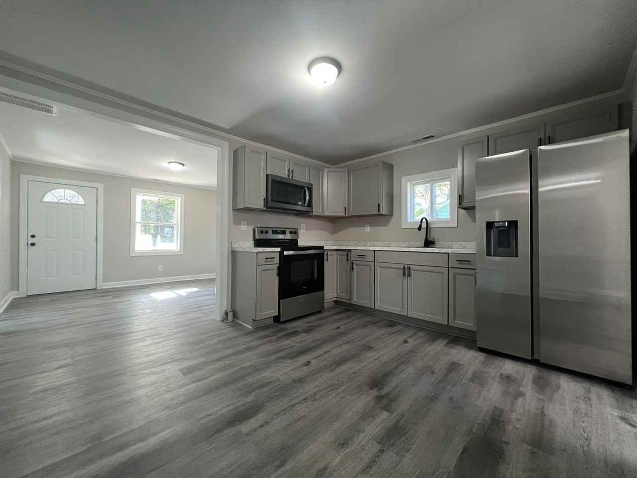 1113 Baker Blvd - Photo 3 of 8