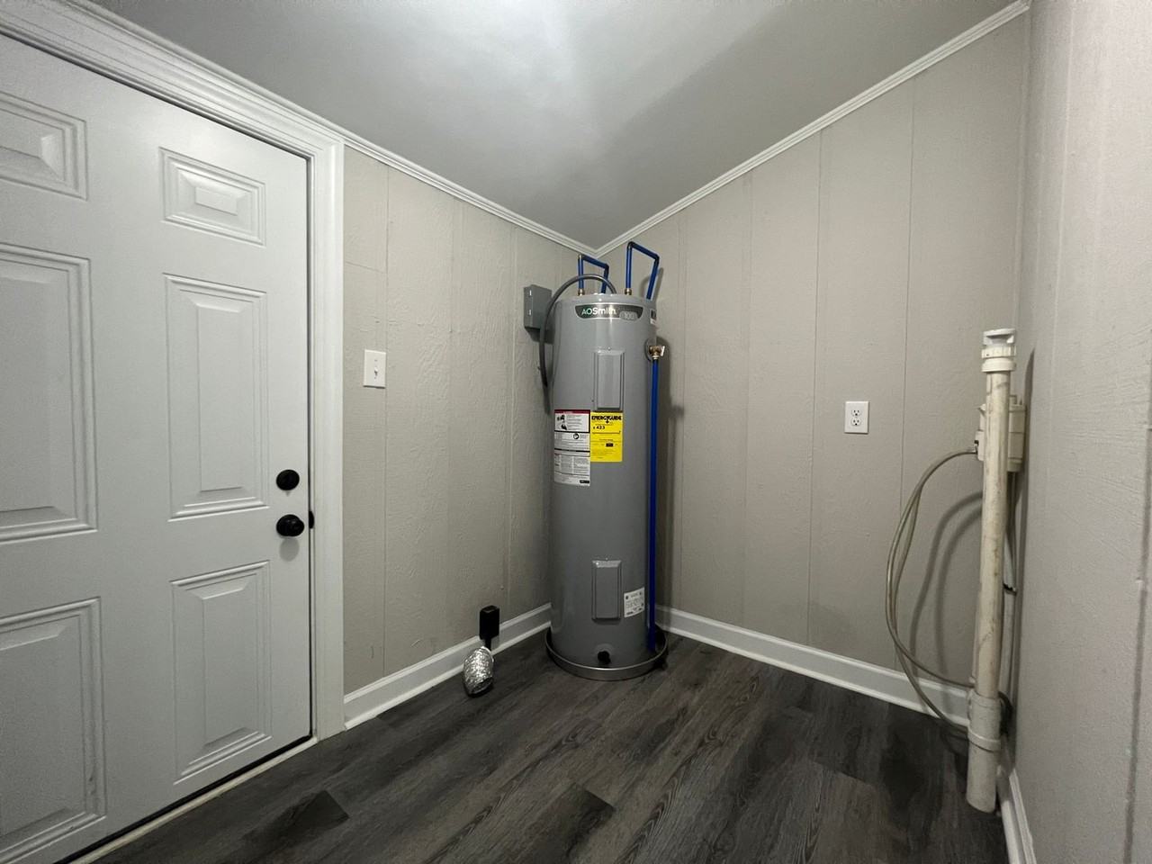 1113 Baker Blvd - Photo 7 of 8