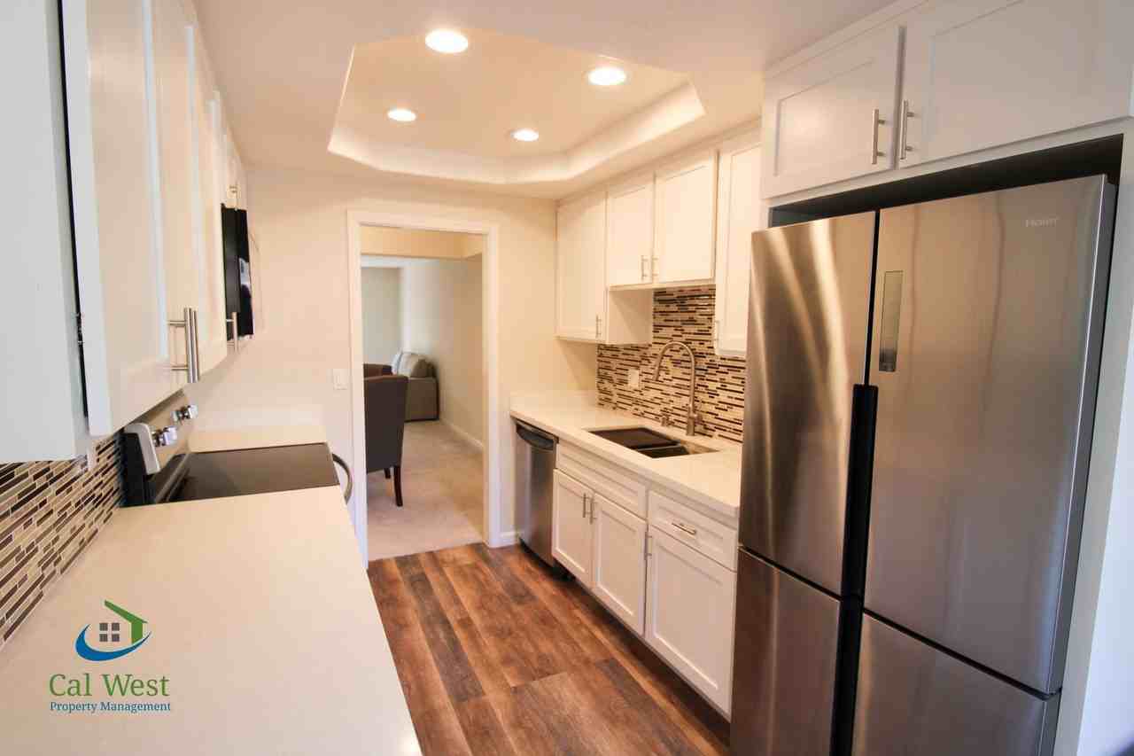 5413 Cribari Ct - Photo 4 of 26