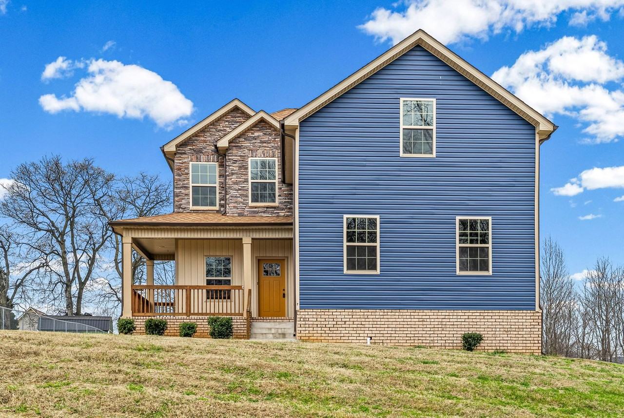 1395 Holden Dr - Photo 2 of 43