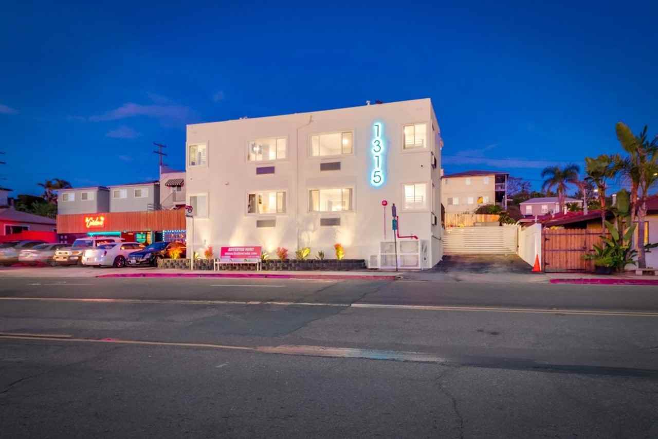 1315 Morena Blvd - Photo 4 of 31