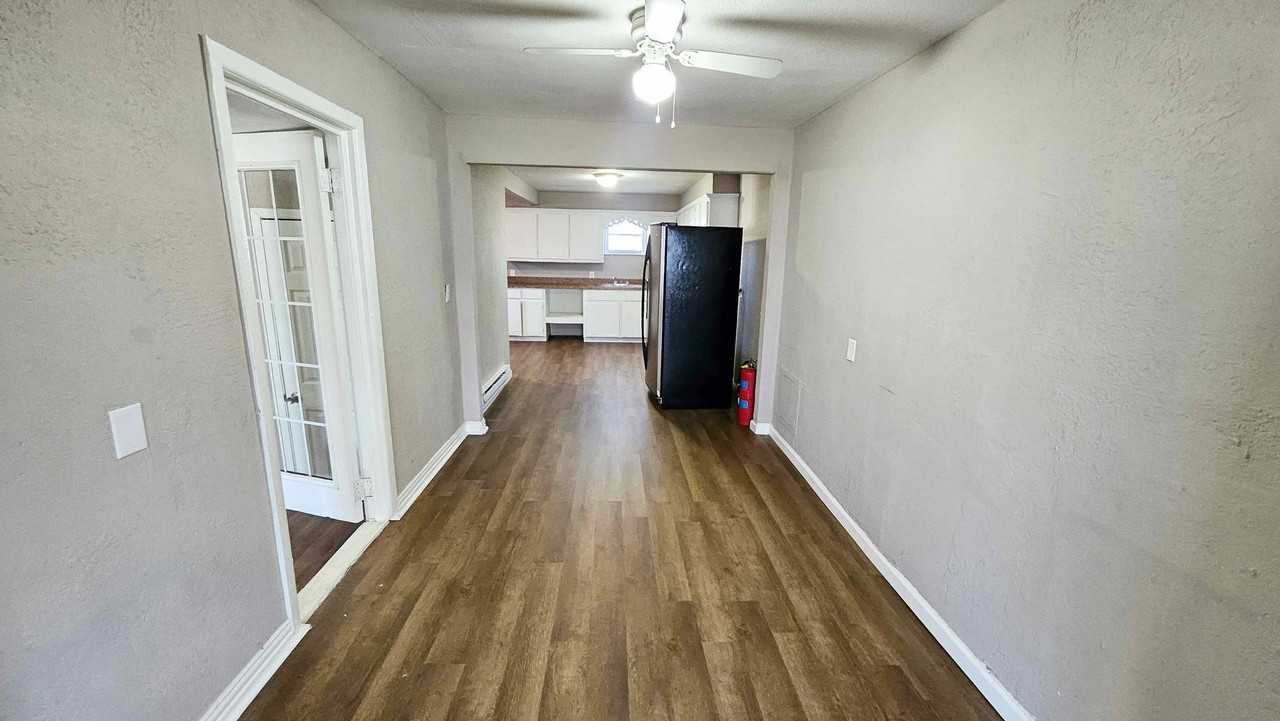 1505 Ne 29th St - Photo 6 of 27