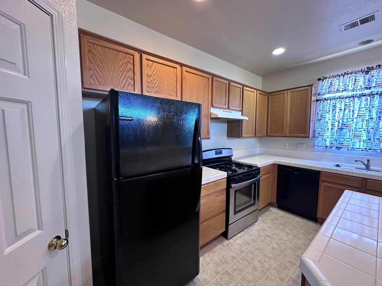 10427 Chadwell Dr - Photo 5 of 27