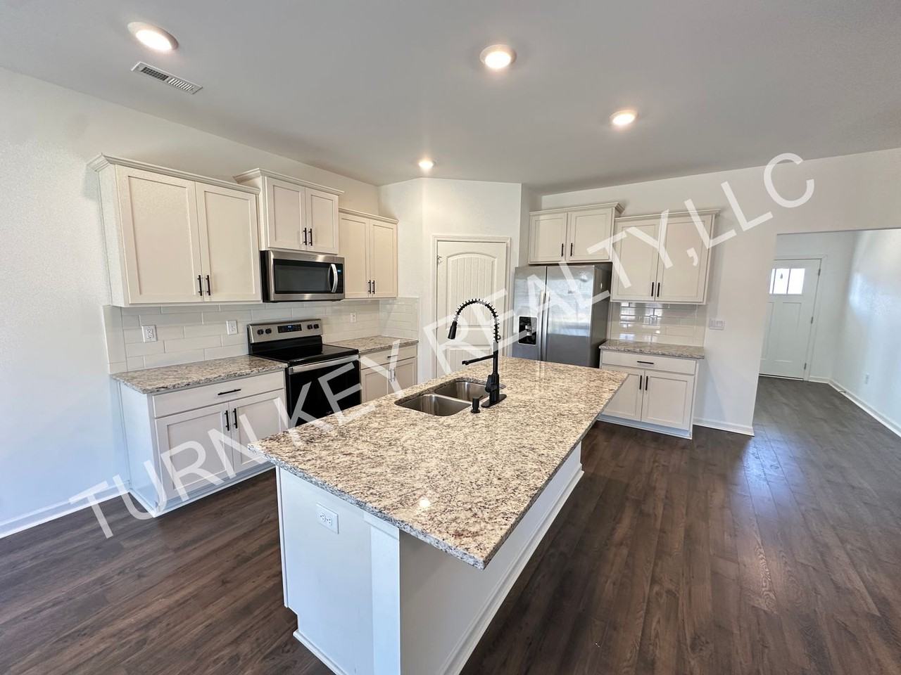 9521 Firebrick Dr - Photo 2 of 20