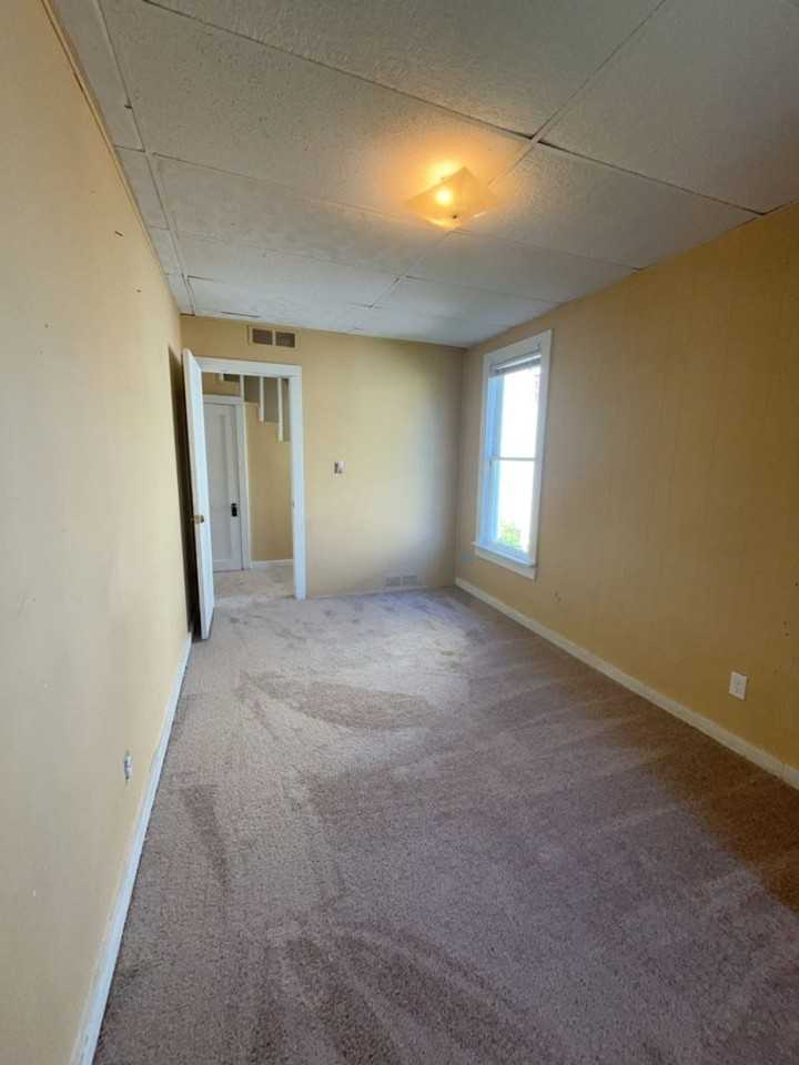 1416 Grant St - Photo 2 of 11