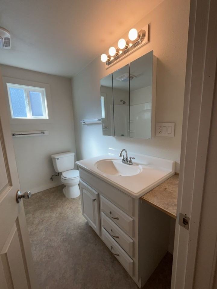 1416 Grant St - Photo 6 of 11