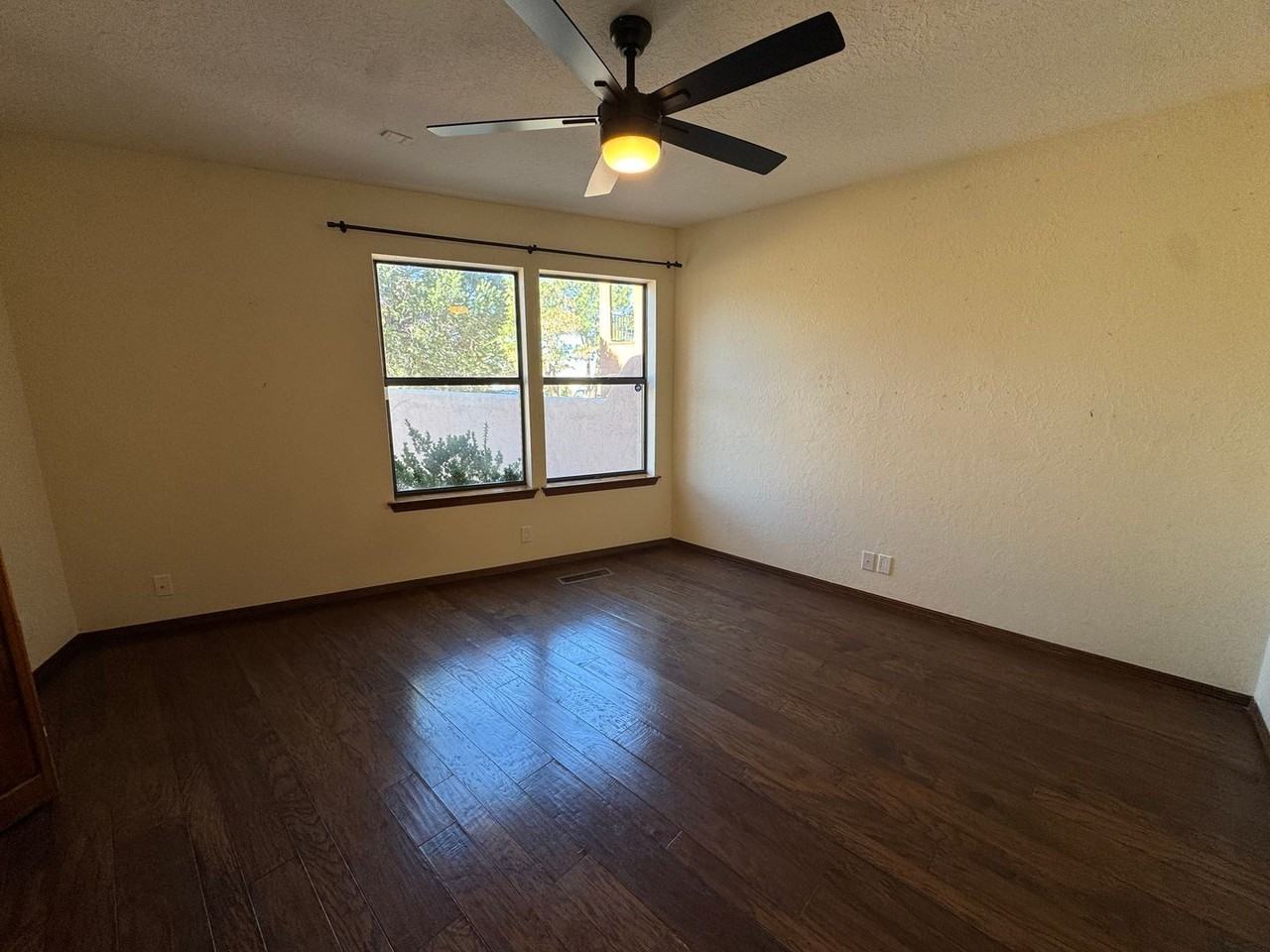 5024 Calle De Tierra Ne - Photo 4 of 21