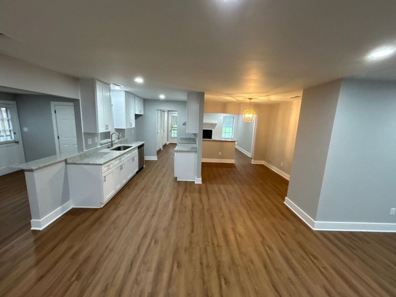 1326 Whitewater Rd - Photo 3 of 18