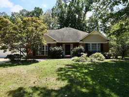 featured image of 121 Peyton Cir