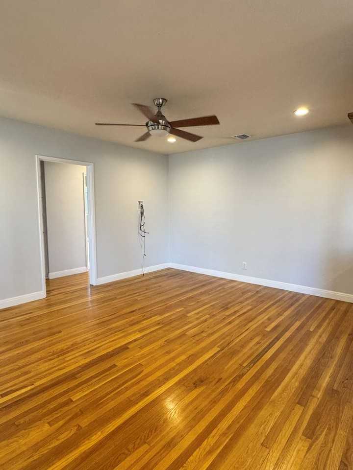 5411 Ocana Ave - Photo 3 of 26