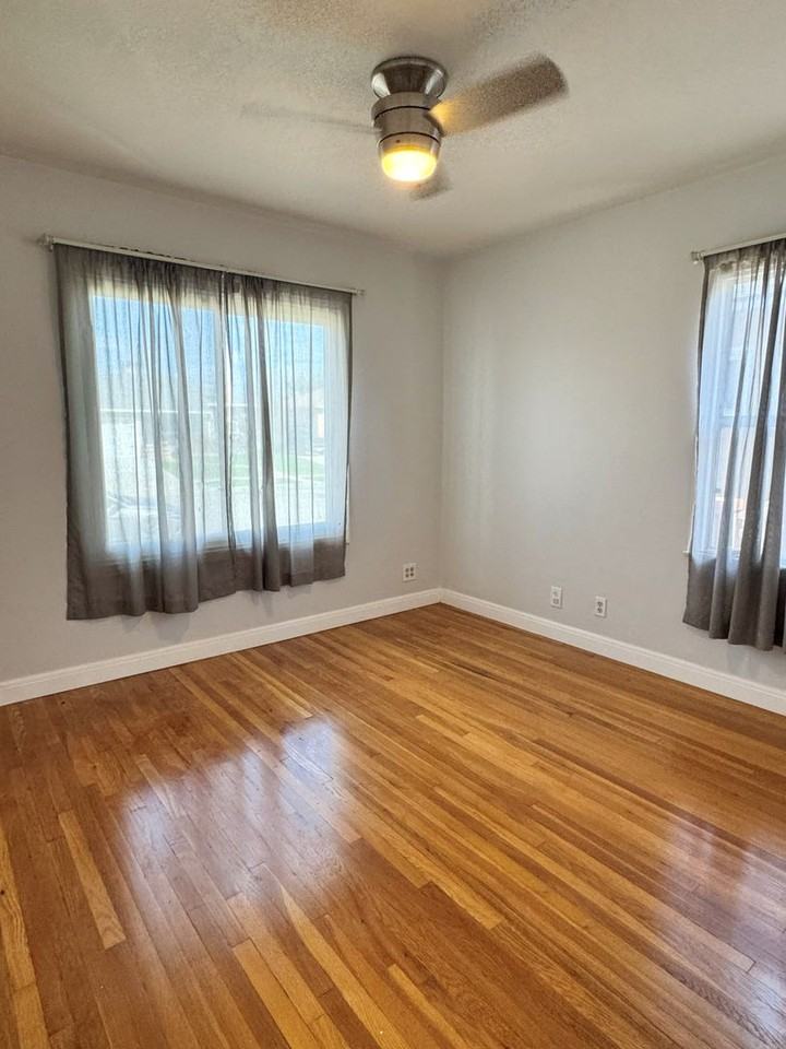 5411 Ocana Ave - Photo 5 of 26