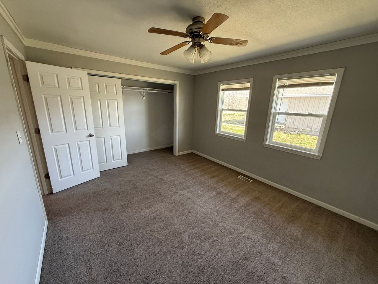 106 9th St #1 - Photo 5 of 8