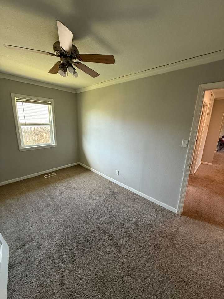 106 9th St #1 - Photo 7 of 8