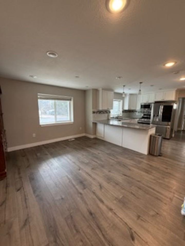 491 E 200 N - Photo 3 of 22