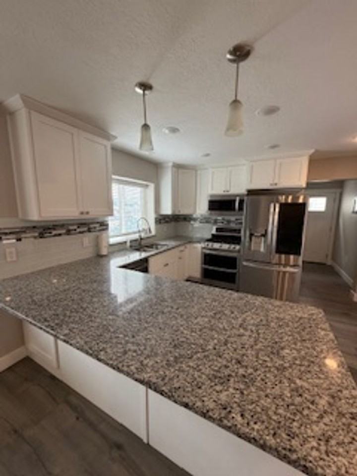 491 E 200 N - Photo 4 of 22