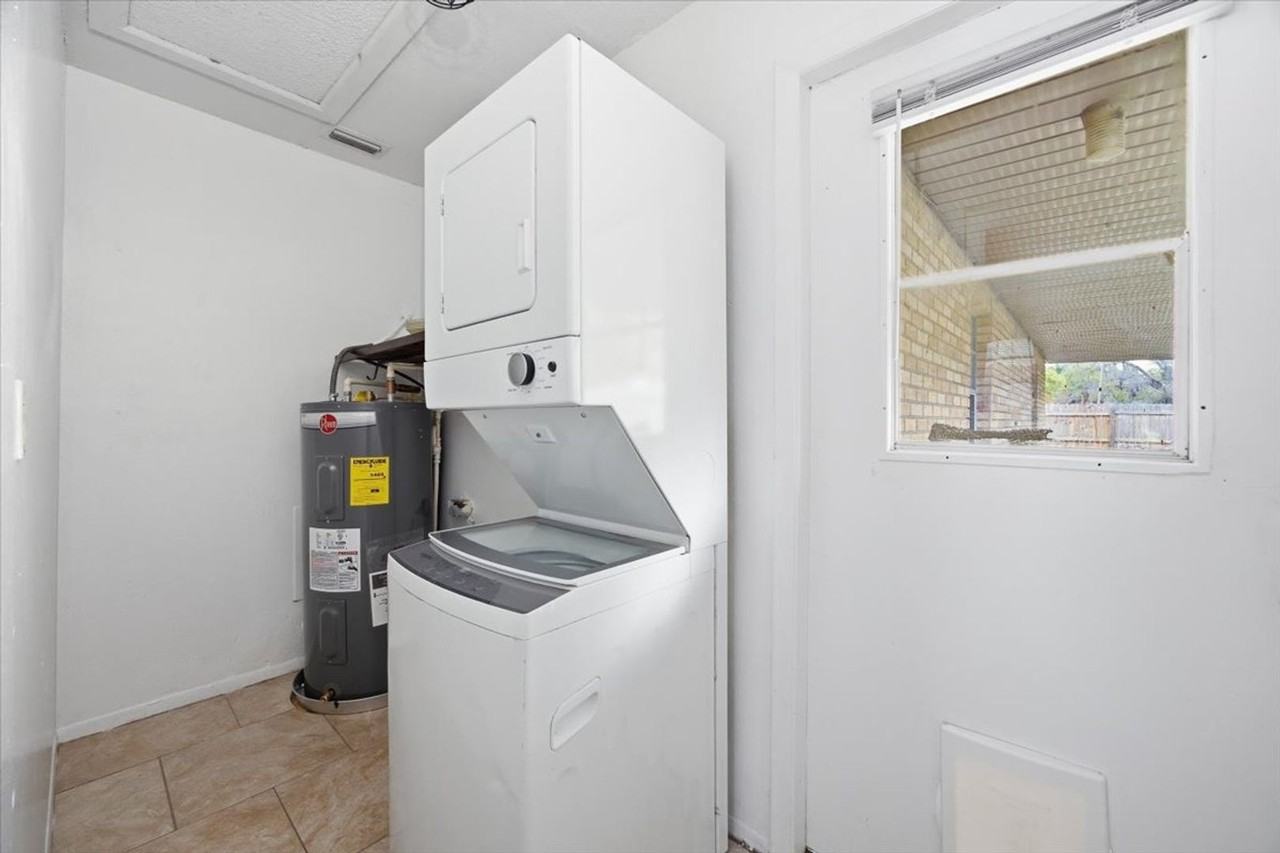 2218 Brandy Pl - Photo 7 of 24