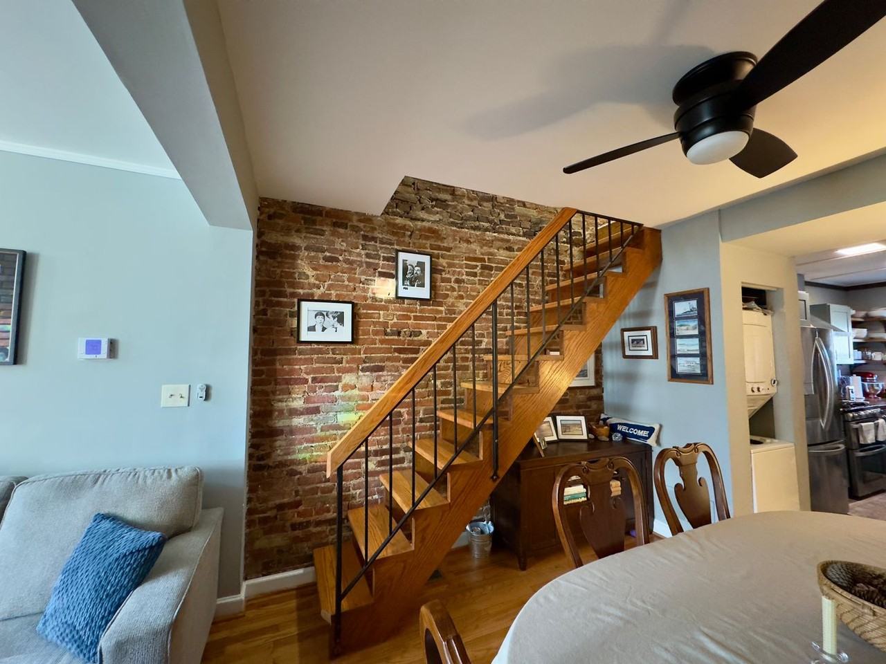 620 Warner St - Photo 4 of 18