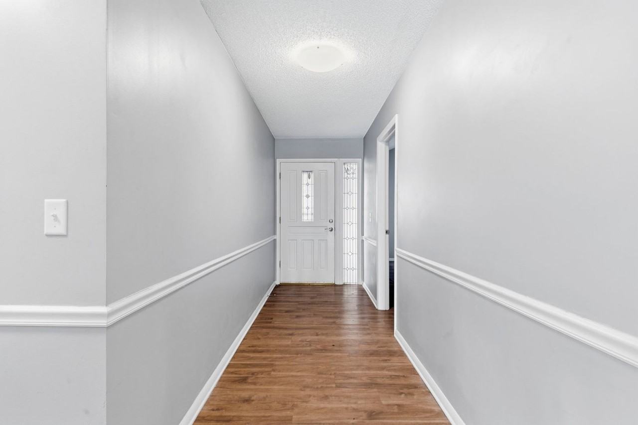 3460 E Catalpa St - Photo 4 of 37