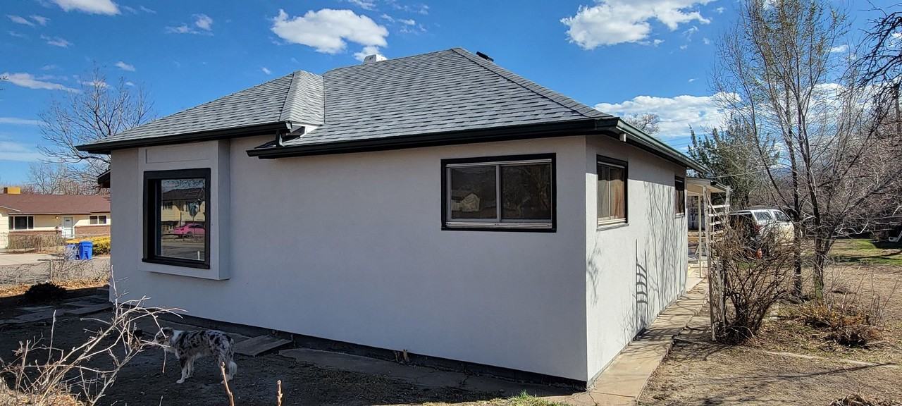 930 Barr Ave - Photo 2 of 25