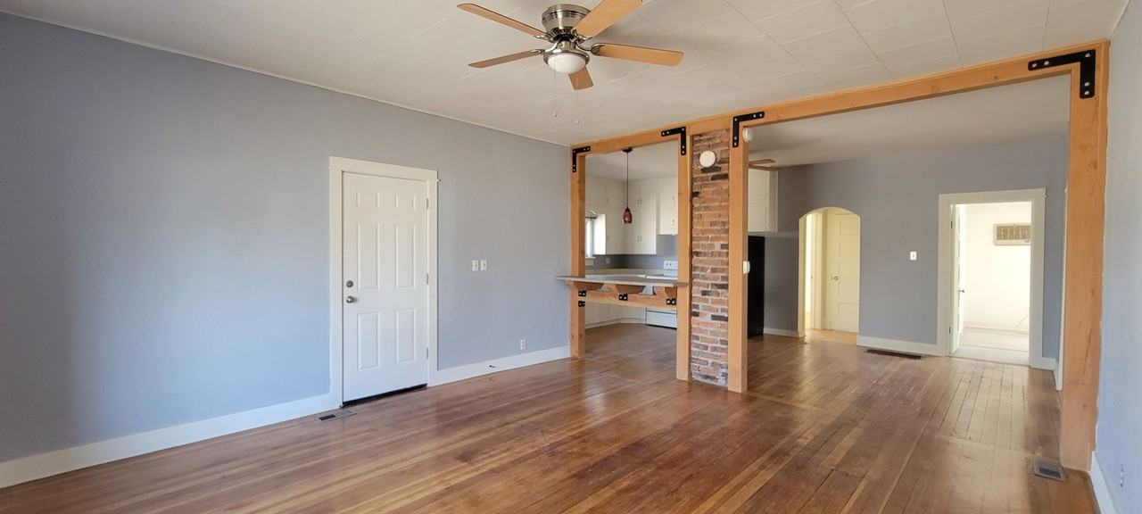 930 Barr Ave - Photo 5 of 25