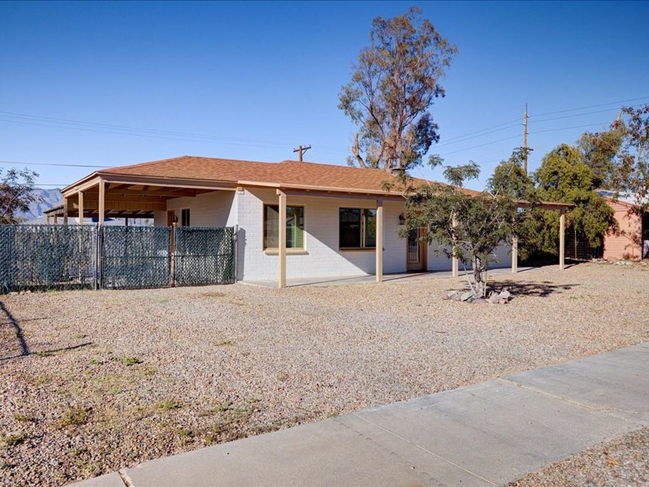 4641 E 13th St - Photo 2 of 31