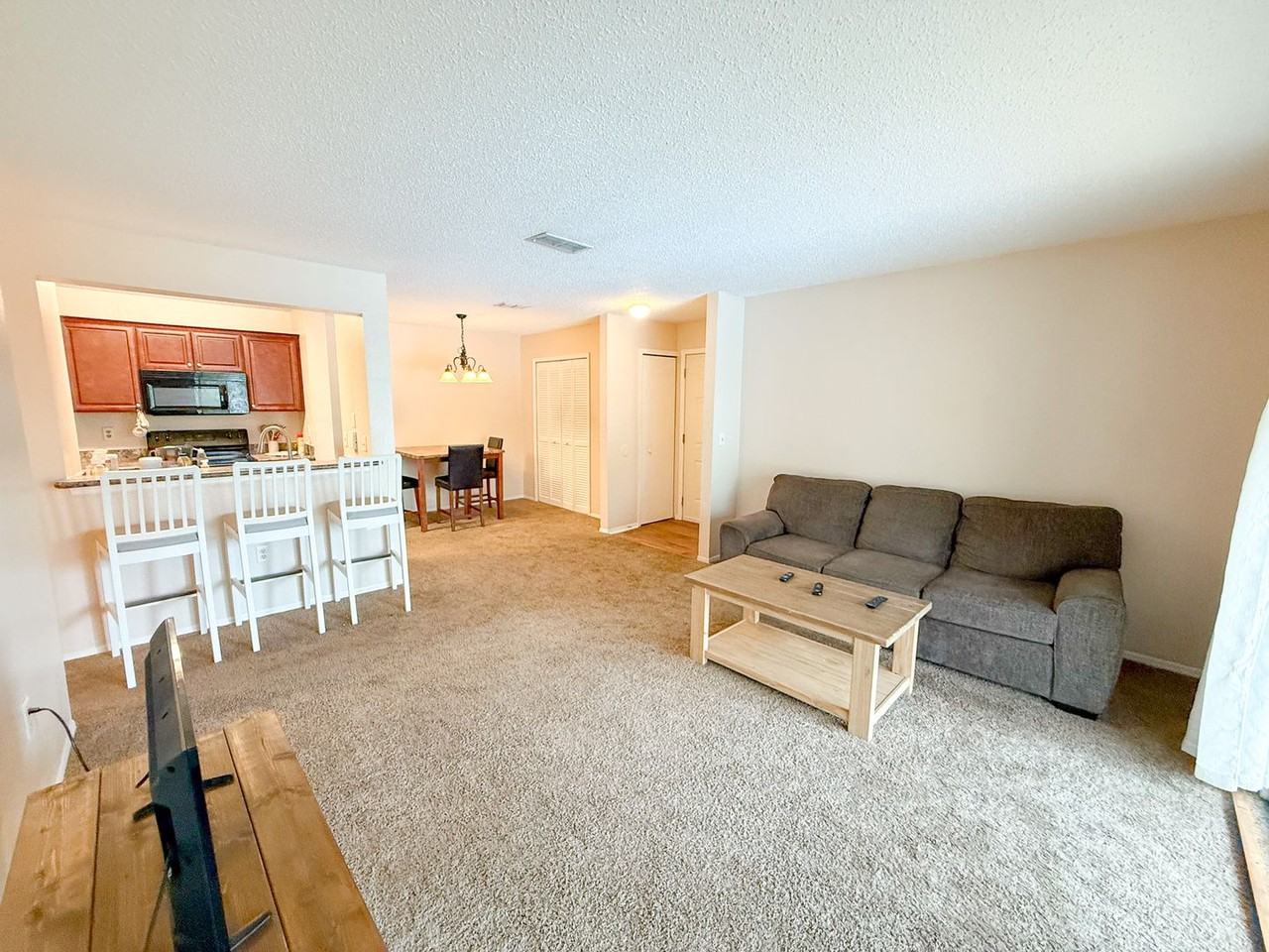 3705 Sw 27th St - Photo 2 of 27