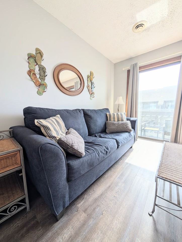 9621 Shore Dr - Photo 5 of 24